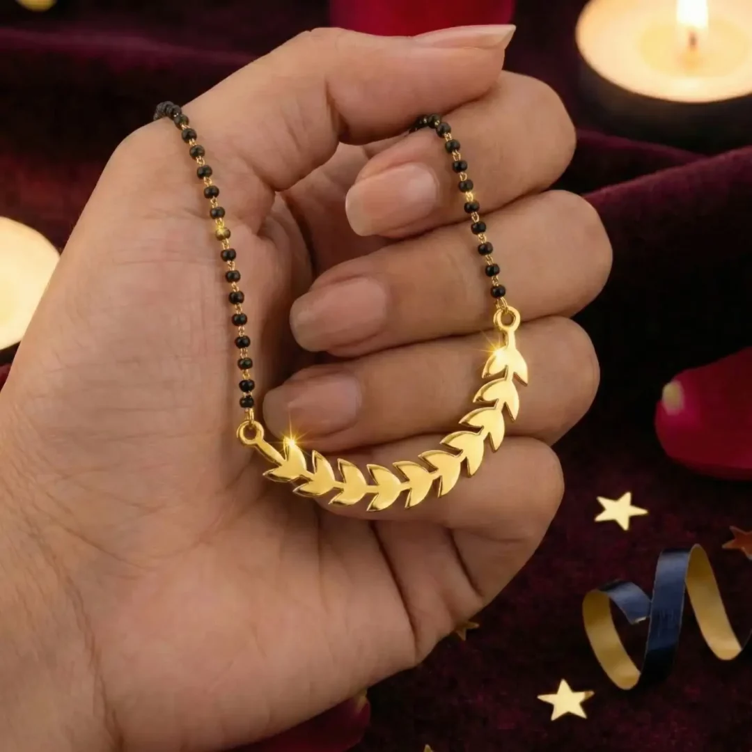 Round Leaf Necklace - Zyka